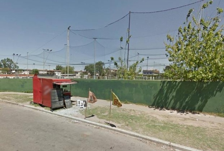 El carrito de Mendoza y Circunvalación. Allí estaba la víctima cuando dos sicarios la ejecutaron. Foto Google Street View