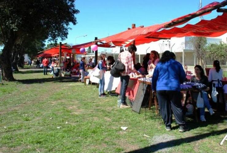 Imagen de Vuelve el Mercado Pueblo Esther