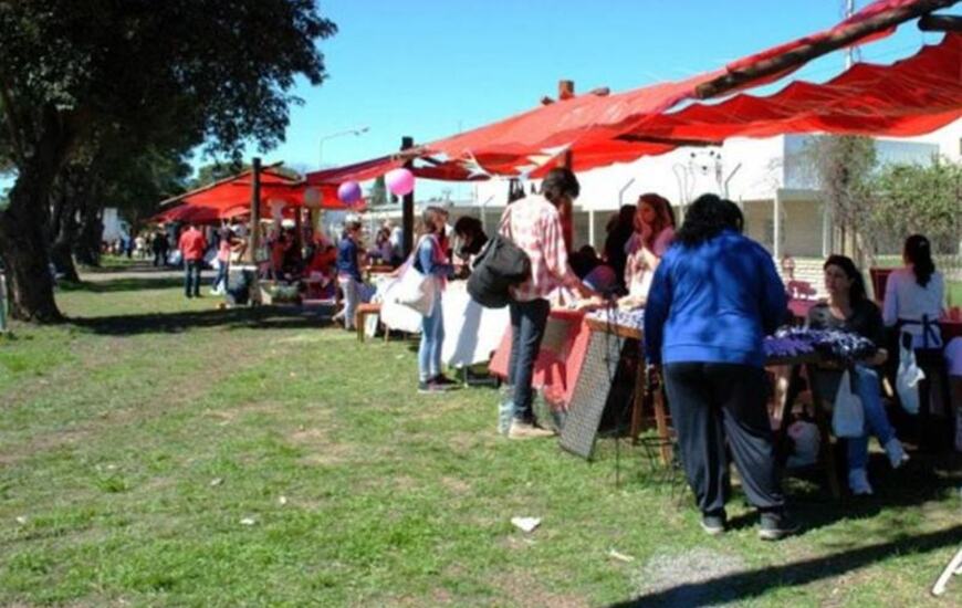 Imagen de Vuelve el Mercado Pueblo Esther