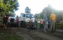 Imagen de Corte de calle en "El Omb&uacute;".