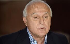 El gobernador se mostró molesto por la decisión de los integrantes de la Comisión Bicameral de Acuerdos de la Legislatura.