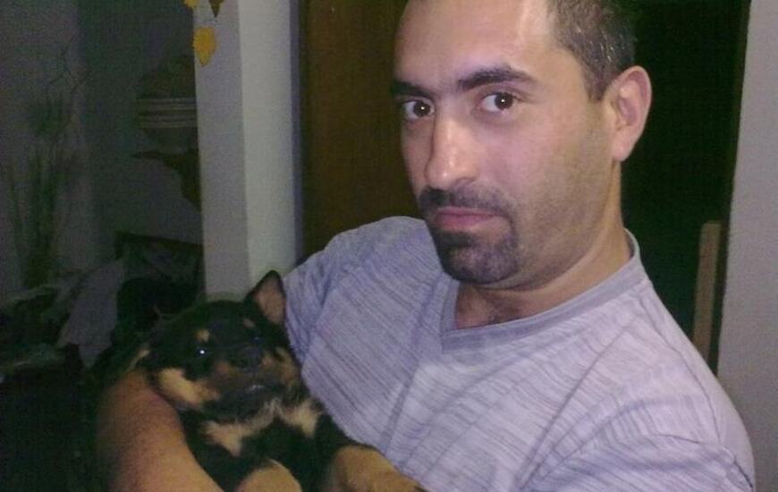 Cristi&aacute;n P&eacute;rez tiene 39 a&ntilde;os y hace de diciembre que est&aacute; internado tras sufrir un accidente de tr&aacute;nsito. Foto: Facebook