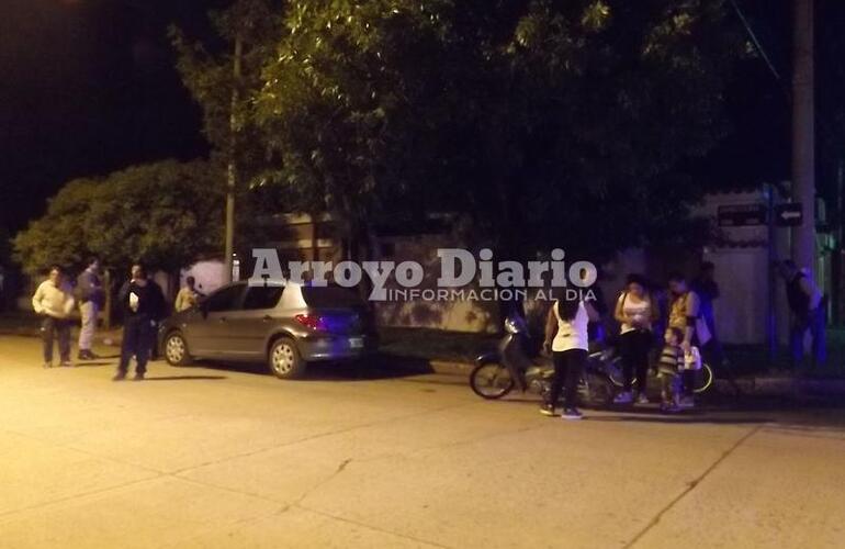 Las personas que iban en la moto circulaban sin casco.