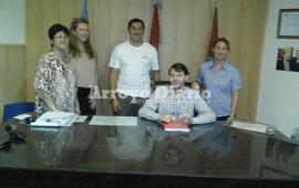 Imagen de Momento m&aacute;s que esperado: Familias del Barrio G&uuml;emes reciben sus escrituras