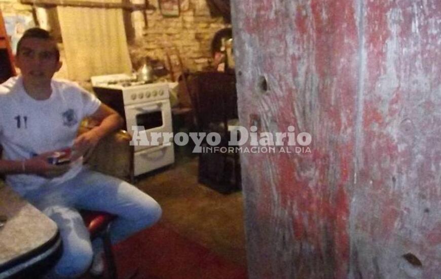 Los delincuentes se valieron el ingreso por la puerta de frente de la vivienda.