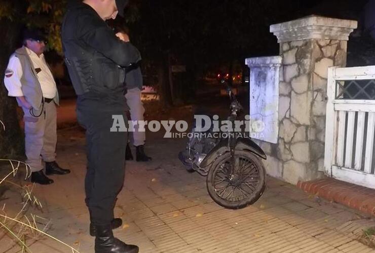 La moto que apareció misteriosamente quedó bajo custodia policial