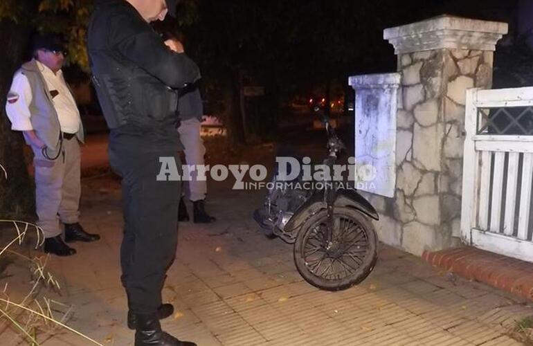 La moto que apareció misteriosamente quedó bajo custodia policial