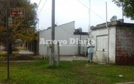 Se llevaron la moto de la puerta de su casa, Santa Fe y Samiento.