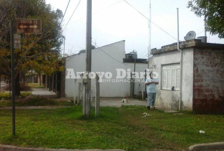 Se llevaron la moto de la puerta de su casa, Santa Fe y Samiento.