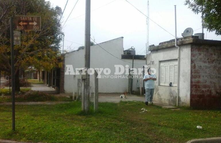 Se llevaron la moto de la puerta de su casa, Santa Fe y Samiento.