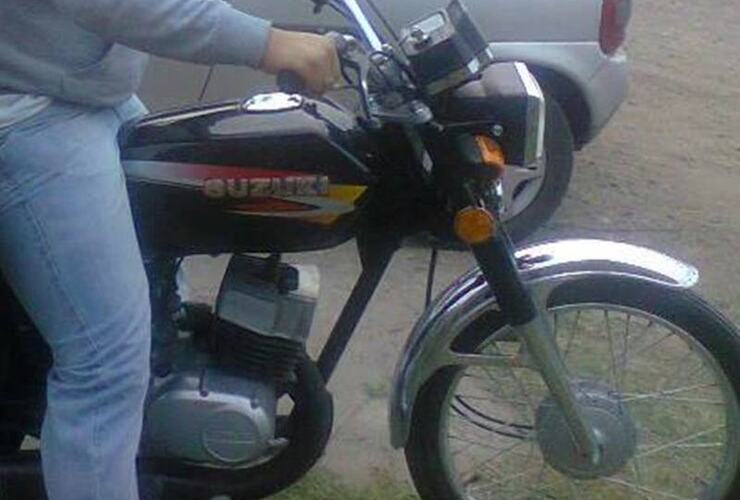 La moto estaba con la traba puesta y sin las llaves. Foto: Facebook