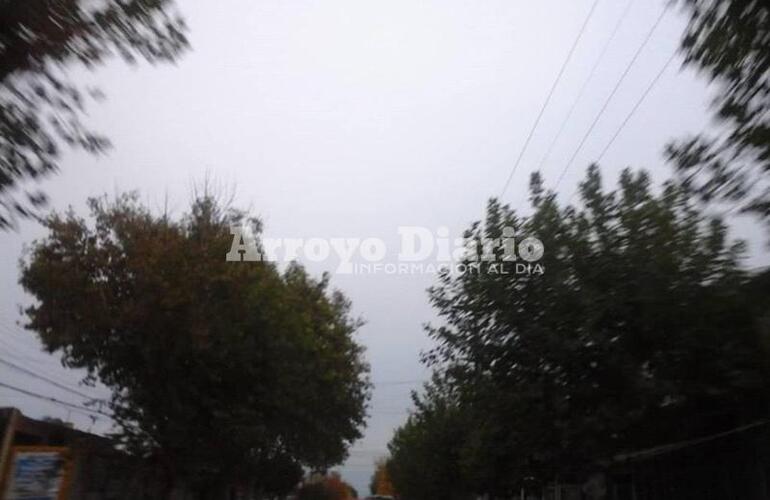 Imagen de Viernes húmedo, fresco y con cielo nublado