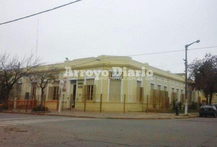 "Me llamaron desde la dirección de la escuela para avisarme", señaló la mamá de la víctima del robo.