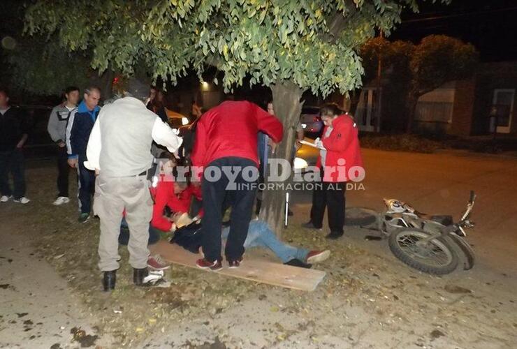 Imagen de Un joven herido tras accidente entre dos motos