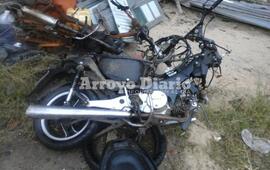 Imagen de Accidente: Una moto y un auto chocan sobre ruta 21