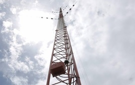 La planta transmisora de LT3 fue escenario de un violento atraco esta madrugada. Foto: La Capital