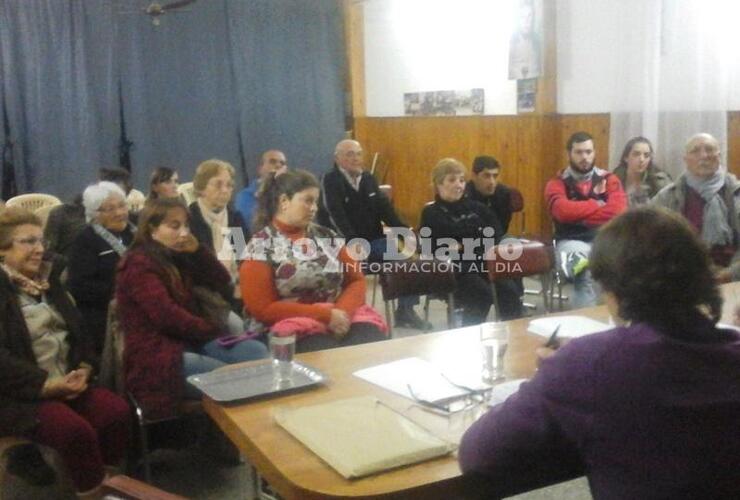 Encuentro. El martes pasado víctimas de robo mantuvieron una reunión con autoridades, Pascualini también fue invitado y participó. Foto: Archivo AD