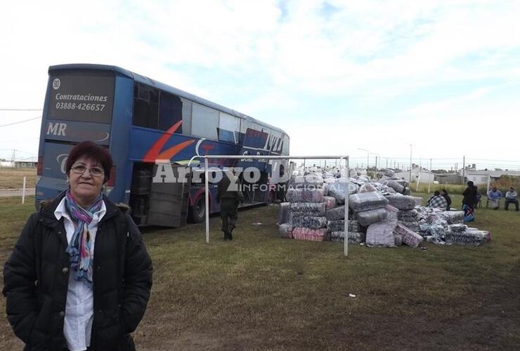 En persona. La funcionaria fue notificada del caso y enseguida se hizo presente en el destacamento local de la fuerza nacional.