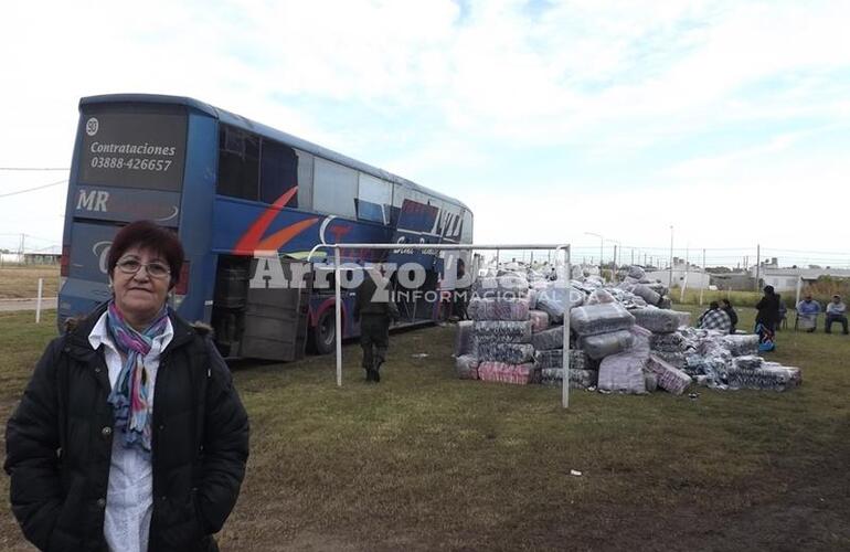 En persona. La funcionaria fue notificada del caso y enseguida se hizo presente en el destacamento local de la fuerza nacional.