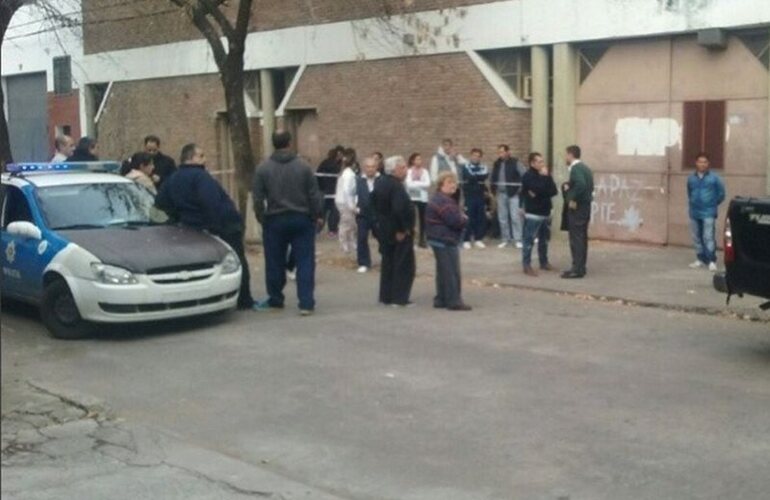 Miranda y Crespo. El asalto fatal conmocionó al barrio Cinco Esquinas. Foto. Rosario3.com