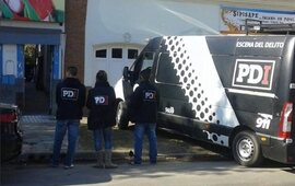 Los procedimientos en la ciudad capital fueron realizados por la PDI. Foto: Rosario3.com