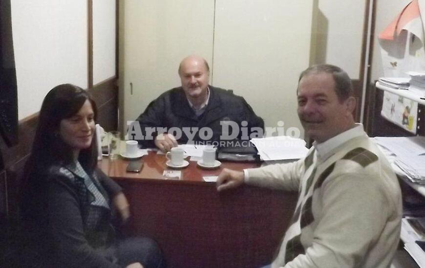 Momento de definiciones. Martini, Sánchez y Tonelli; juntos en reunión.