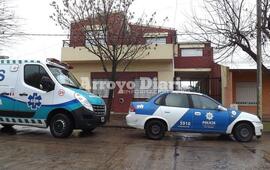 En el lugar. Un móvil del Comando y AMAS estuvieron en el domicilio de esta persona.