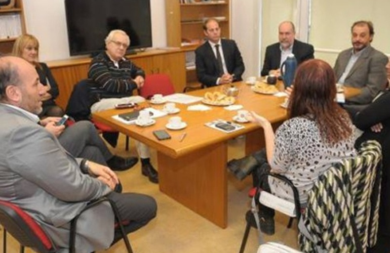 Articular. Esta fue la palabra clave en la reuni&oacute;n del viernes para que el sistema de salud p&uacute;blico y privado act&uacute;en en red.