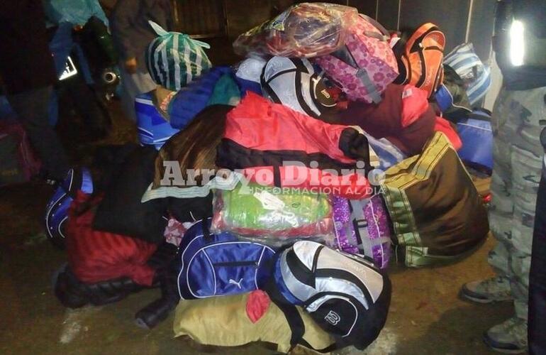 Sobre el procedimiento. Tuvo lugar esta madrugada y el colectivo fue trasladado al destacamento local de Gendarmería