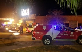La sección de Neutralización de Explosivos trabajó anoche en Pueblo Esther. Foto: @RosarioAlerta