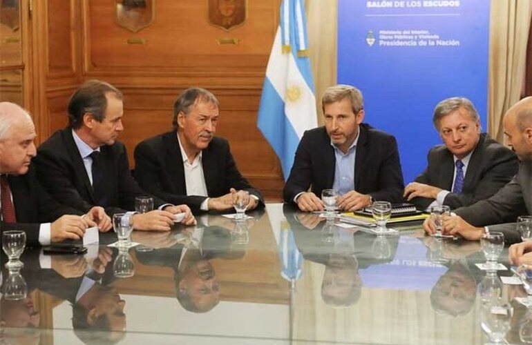 Imagen de Por luz y gas, Lifschitz se reuni&oacute; con ministros nacionales