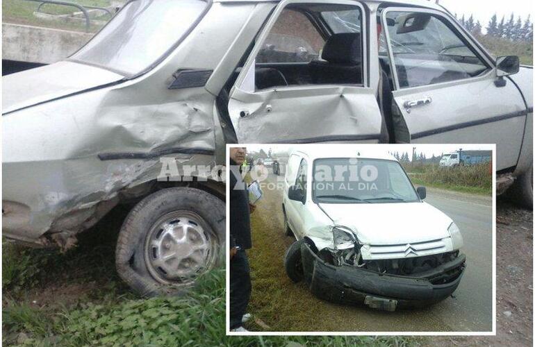 Notablemente da&ntilde;ados. As&iacute; quedaron los rodados tras el choque.