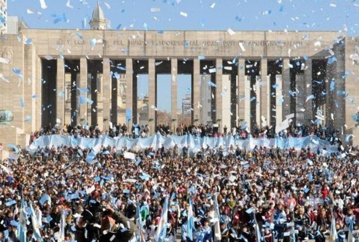 Desde el 8 de junio, 4 mil chicos por día pasarán por el Monumento.