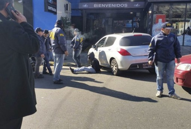 La imagen. Ramón Machuca, al ser detenido en Buenos Aires.