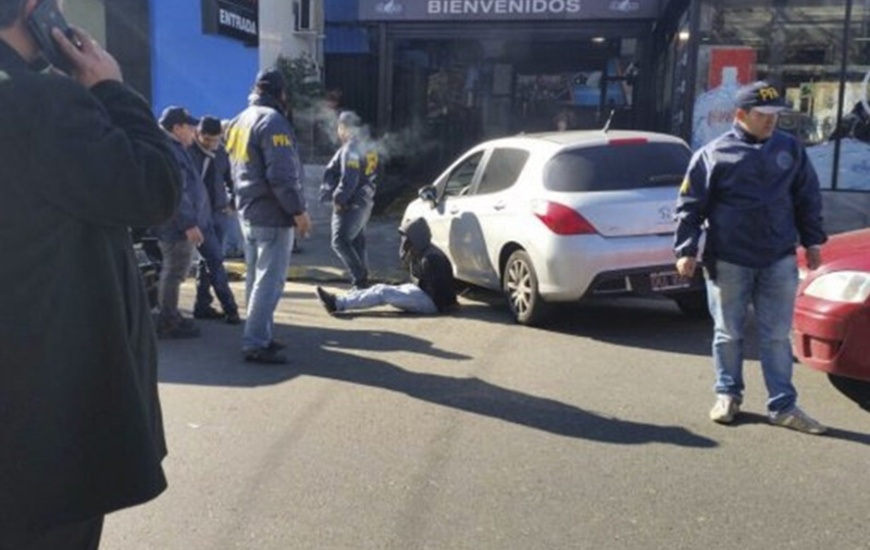La imagen. Ramón Machuca, al ser detenido en Buenos Aires.