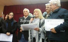 Bien merecido. Los reconocimientos por su trayectoria y loable tarea como profesionales fueron para tres grandes del periodismo local.