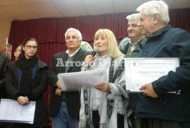 Bien merecido. Los reconocimientos por su trayectoria y loable tarea como profesionales fueron para tres grandes del periodismo local.