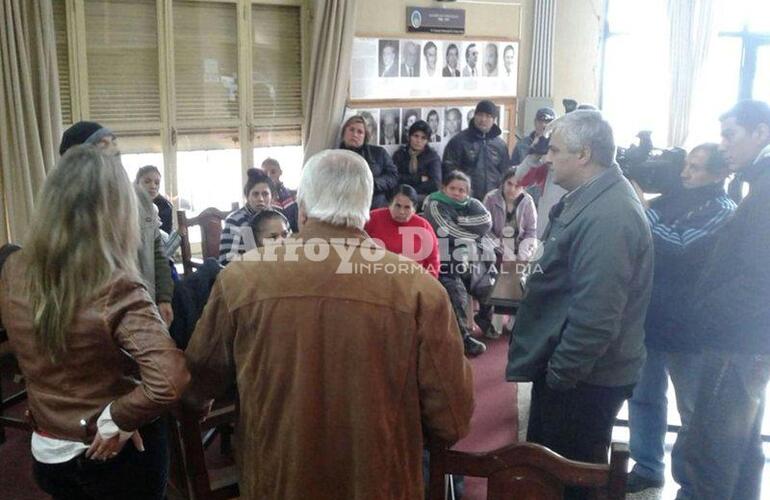 En el concejo. La Sala "Sebastián Sánchez" fue el lugar donde se llevó a cabo la reunión esta mañana. Foto: Gentileza Nicolás Trabaina.