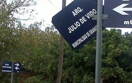 Imagen de Retiraron los carteles que señalizaban la calle Julio De Vido en Granadero Baigorria