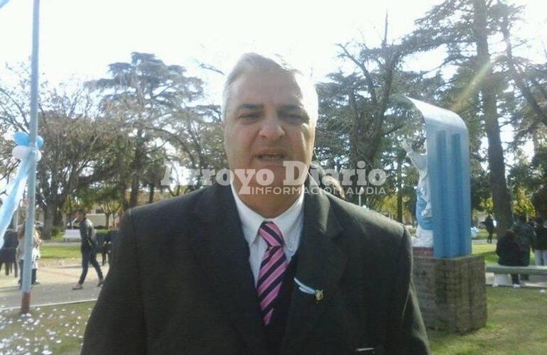 Tras el acto. Finalizado el acto del D&iacute;a de la Bandera, Arroyo Diario, dialog&oacute; de este tema con el intendente Nizar Esper.