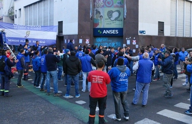 La foto de este jueves se repite, casi igual, hoy. Foto: Alan Monz&oacute;n/Rosario3.com