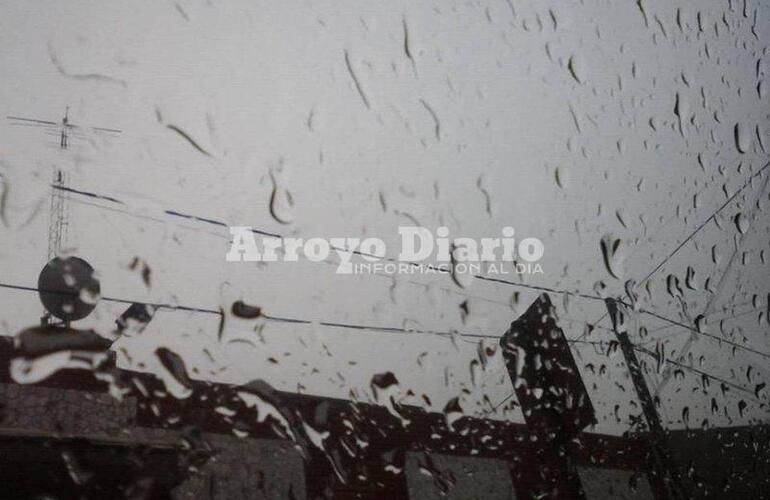 Para quedarse adentro. Un fin de semana para quedarse en casa y observar la lluvia desde la ventana. Foto: Archivo AD