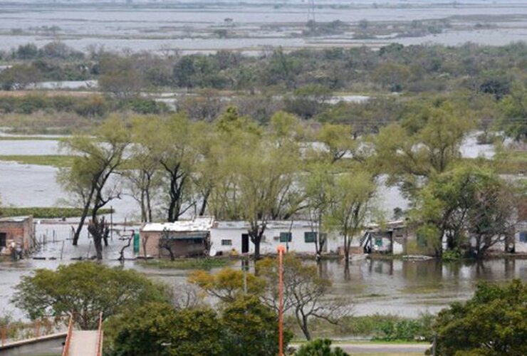 Imagen de Más de 250 personas fueron evacuadas en Santa Fe por las inundaciones
