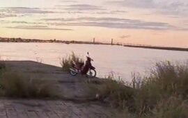 Desde la barranca. El lugar donde este martes ocurri&oacute; el hecho. Foto: captura El Tres