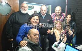 En la foto. Claudio Giancrisostemi, Sergio Stamboni, Maximiliano Pascual, Luis Godoy, Erica Trotte, Stella Maris Montecchiari y Maira Alfaro.