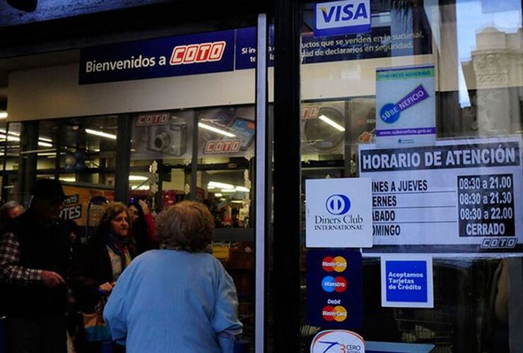 Imagen de Tiraron la toalla: Coto y Jumbo dan marcha atrás y mañana cerrarán sus sucursales