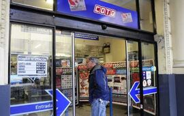 Imagen de En Rosario: Los 41 grandes s&uacute;per abrieron en feriado y ser&aacute;n sancionados