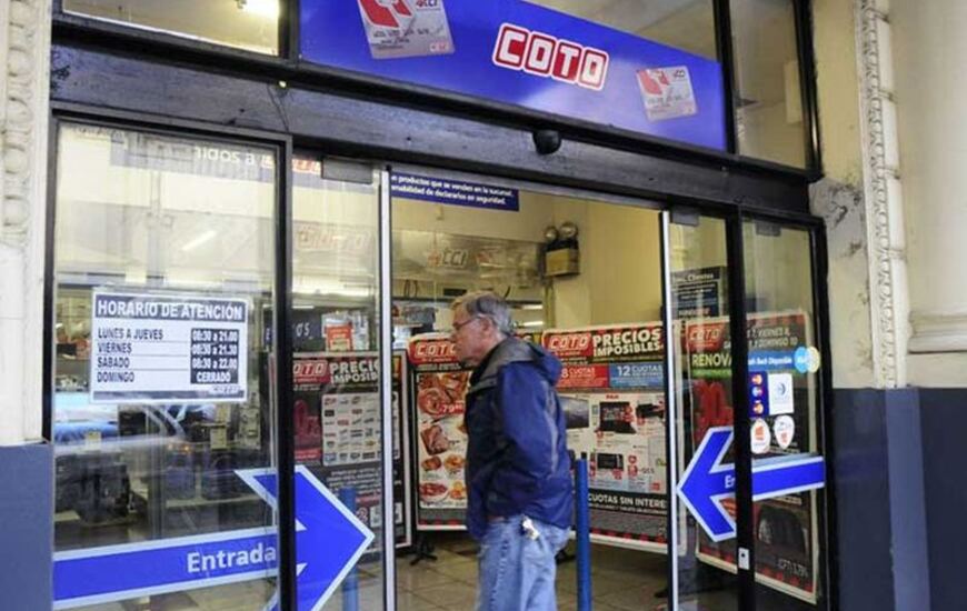 Imagen de En Rosario: Los 41 grandes súper abrieron en feriado y serán sancionados