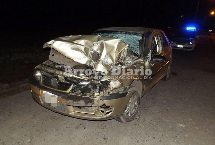 Daños importantes. Así quedó el coche tras la colisión.