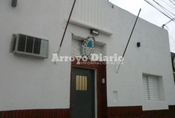 En sede policial. La denuncia del caso qued&oacute; radicada en la subcomisar&iacute;a 13 de la vecina localidad.